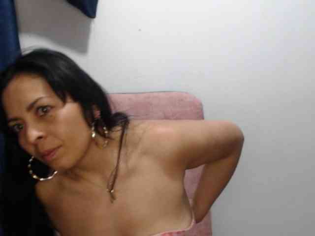 Paola84hotty webcam