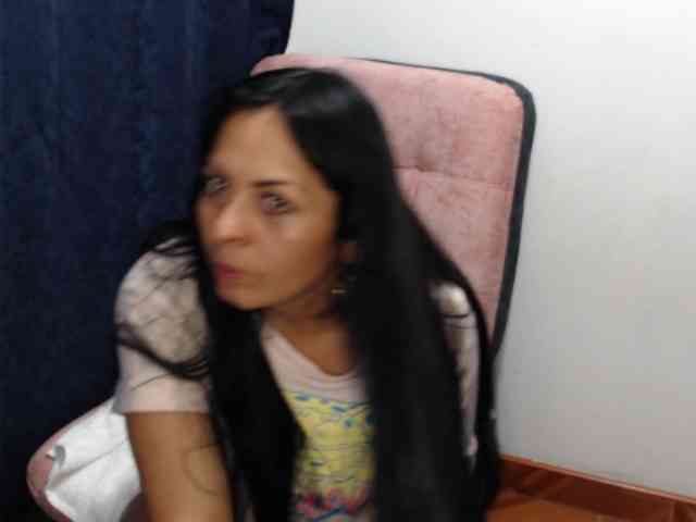 Paola84hotty webcam