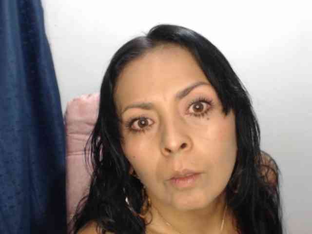 Paola84hotty webcam