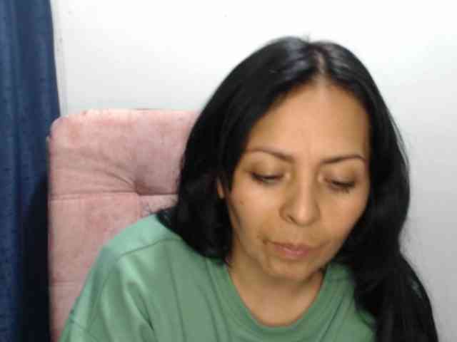Paola84hotty webcam