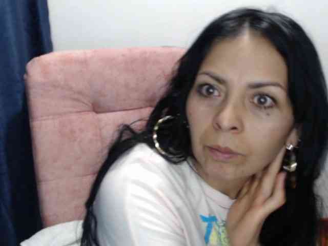 Paola84hotty webcam