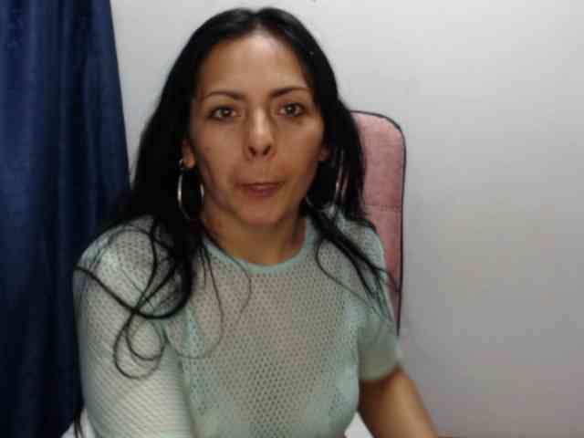 Paola84hotty webcam