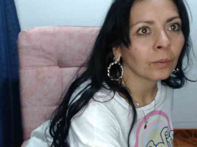 Paola84hotty webcam
