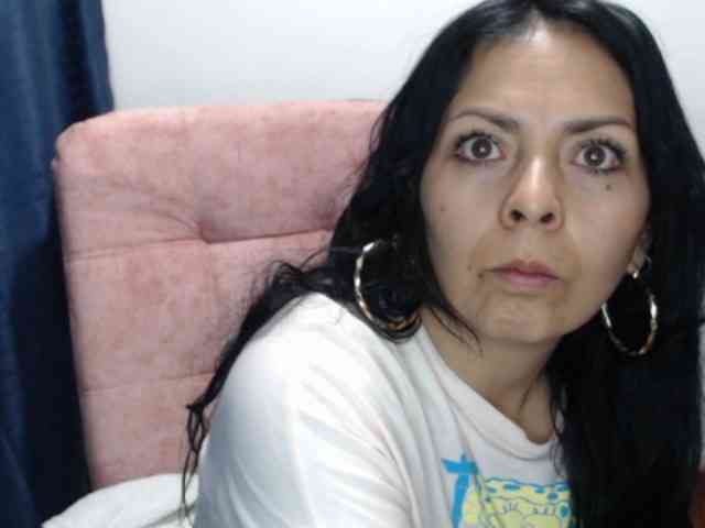 Paola84hotty webcam