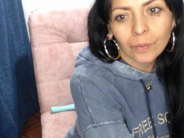 Paola84hotty webcam