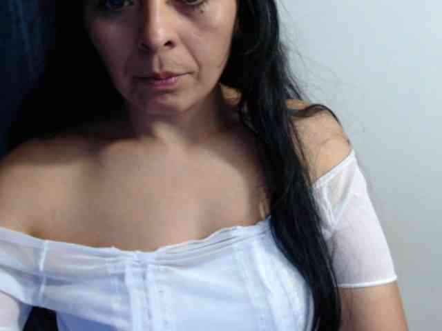 Paola84hotty webcam
