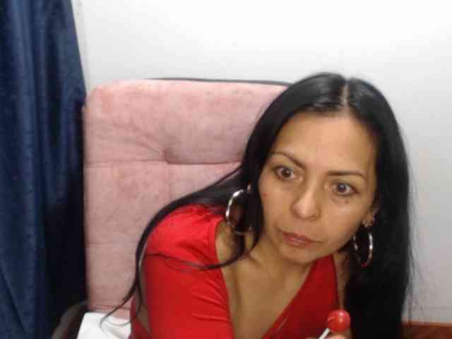 Paola84hotty webcam