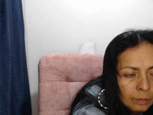 Paola84hotty webcam
