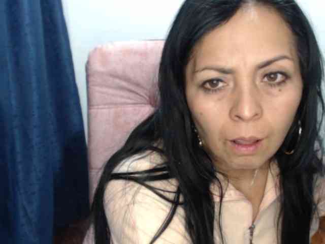 Paola84hotty webcam