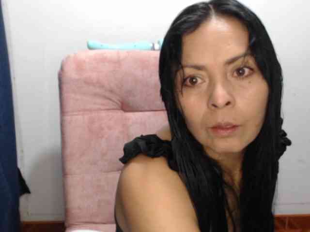 Paola84hotty webcam