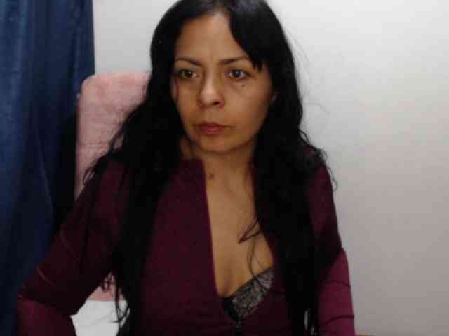 Paola84hotty webcam