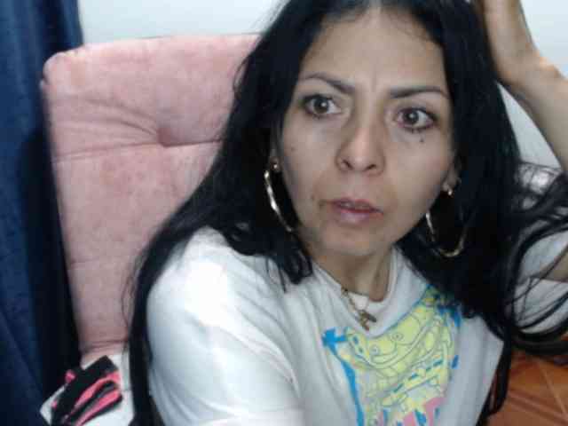 Paola84hotty webcam