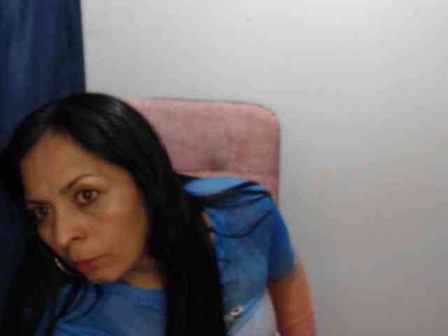 Paola84hotty webcam