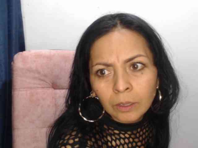 Paola84hotty webcam