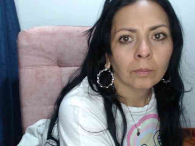 Paola84hotty webcam
