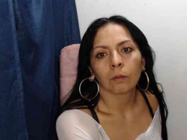 Paola84hotty webcam