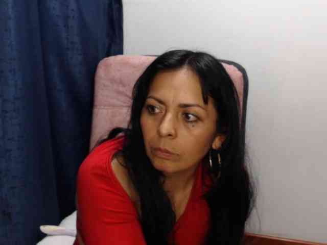 Paola84hotty webcam