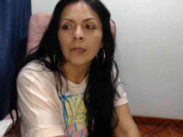 Paola84hotty webcam