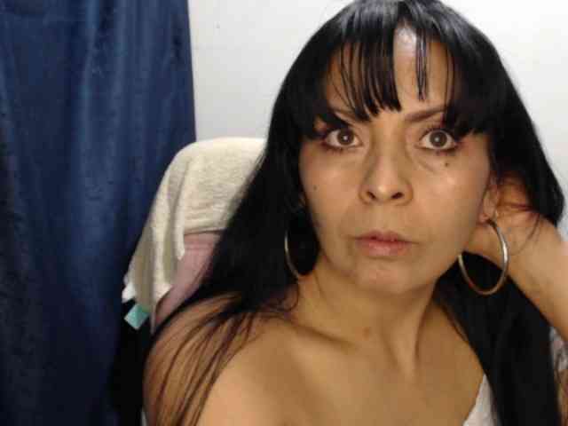 Paola84hotty webcam