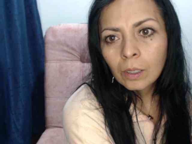 Paola84hotty webcam