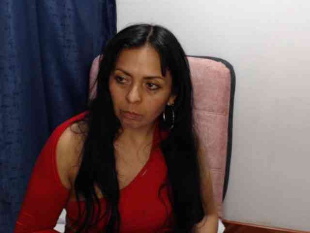 Paola84hotty webcam
