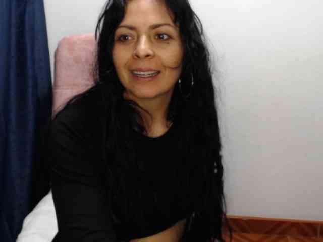 Paola84hotty webcam
