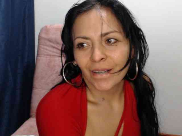 Paola84hotty webcam