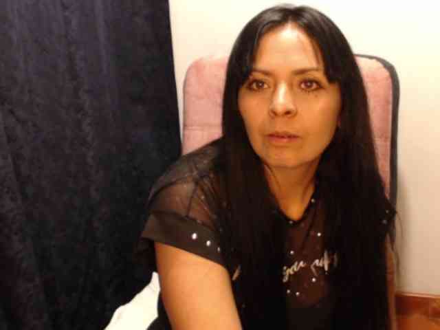 Paola84hotty webcam