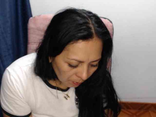 Paola84hotty webcam