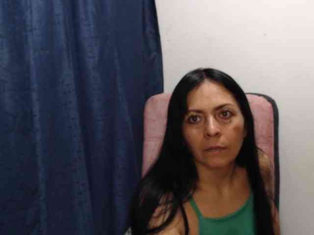 Paola84hotty webcam