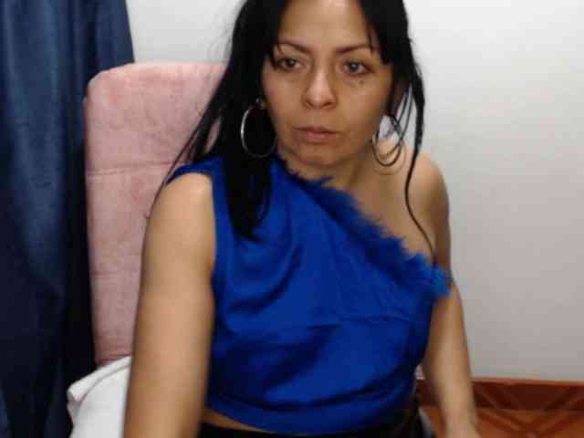 Paola84hotty webcam