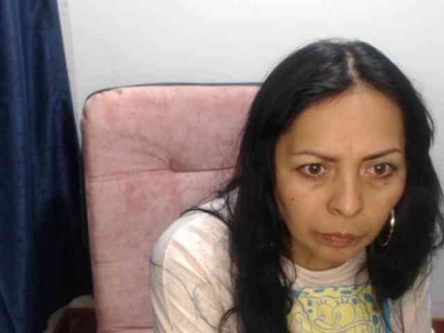 Paola84hotty webcam