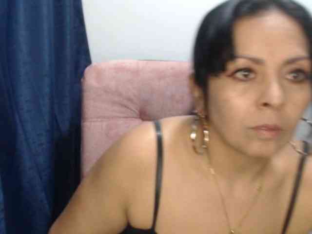 Paola84hotty webcam
