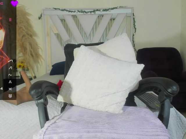 samantha-dimou's BongaCams show and profile