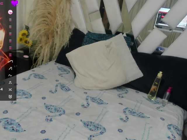 samantha-dimou's BongaCams show and profile