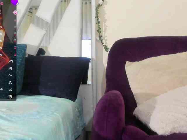 samantha-dimou webcam