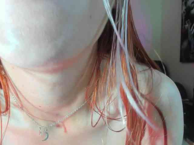 samantha-dimou webcam