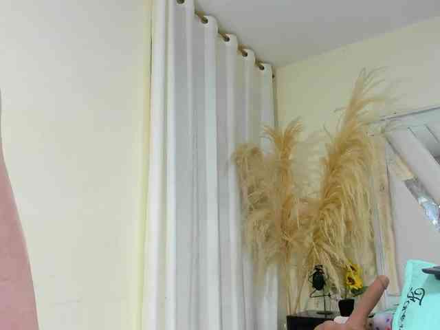 samantha-dimou webcam