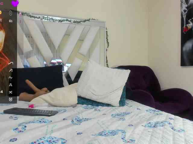 samantha-dimou webcam