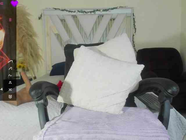 samantha-dimou webcam