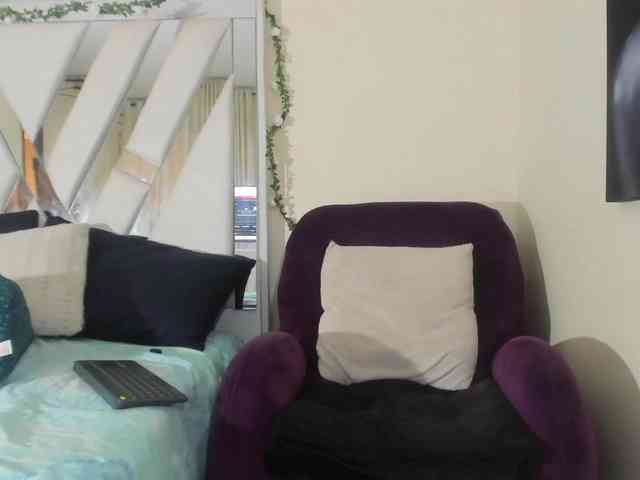 samantha-dimou webcam