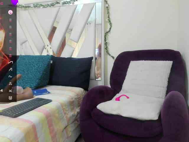 samantha-dimou webcam