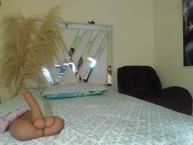 samantha-dimou samantha-dimou