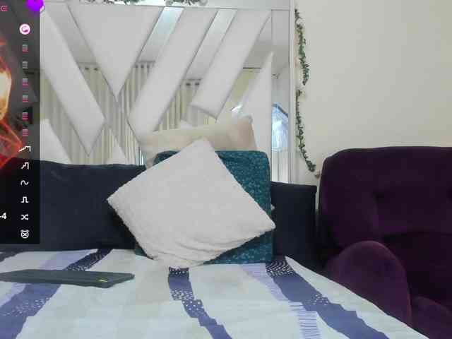 samantha-dimou webcam