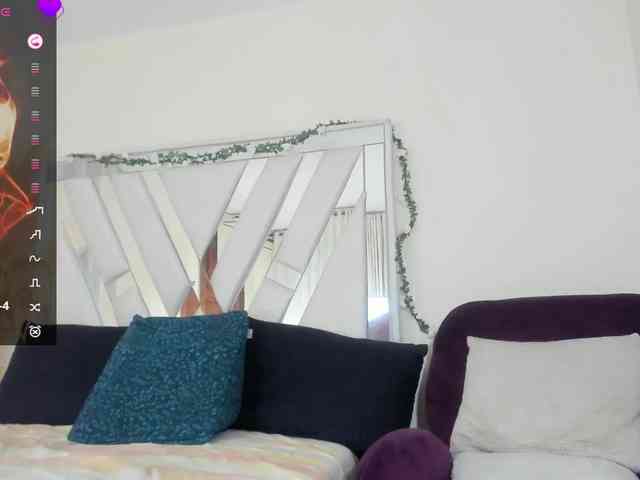 samantha-dimou webcam