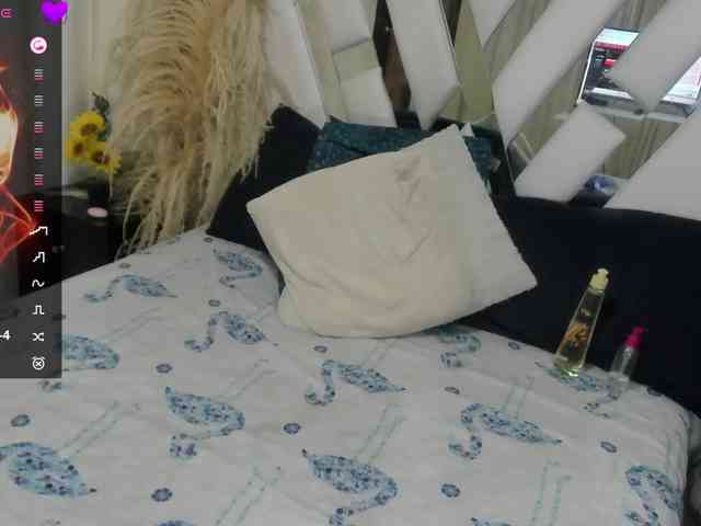 samantha-dimou webcam