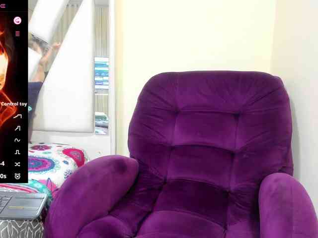 samantha-dimou webcam