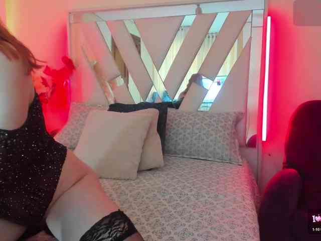 samantha-dimou webcam