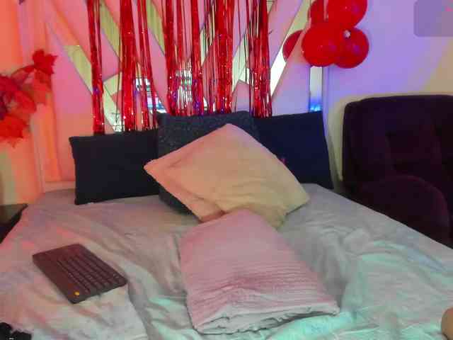 samantha-dimou webcam