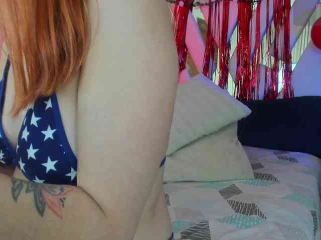 samantha-dimou webcam